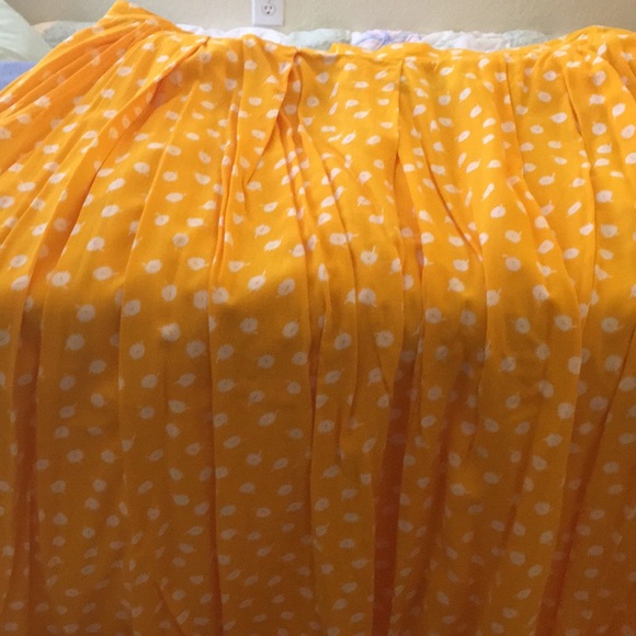 Bundle of 3 beautiful skirts size 2X and 20 - Picture 4 of 6